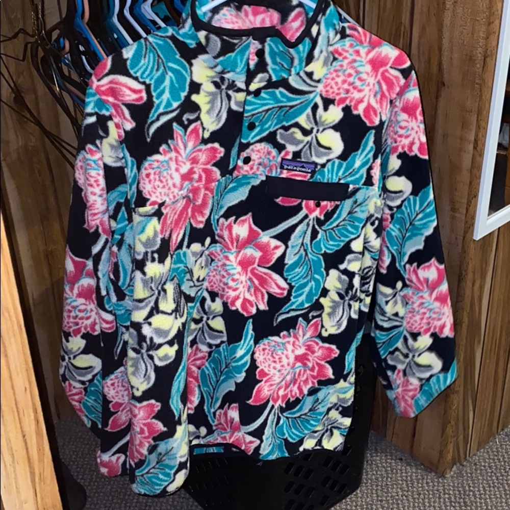 womens Patagonia RARE synchilla fleece sweater